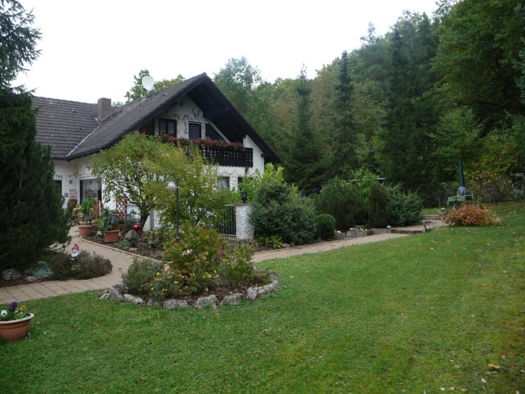 Landhaus Hubertus Guest House Litzendorf Екстериор снимка